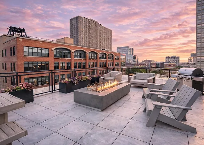 Apartment South Loop 2br Retreat Near Grant Park, Soldier Field, Adler Planetarium & Columbia College Chicago